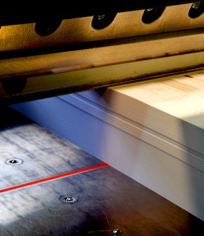 print-cutting-guillotine